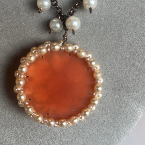 Vintage Boho Pearl and Cream Pendant Necklace - Picture 3 of 7